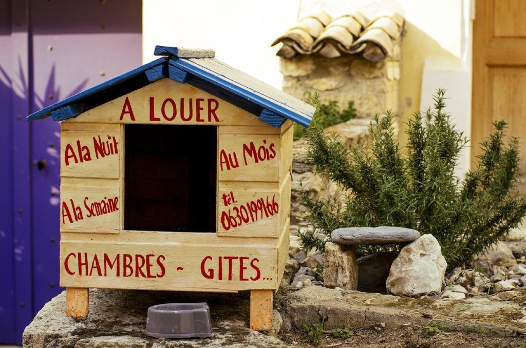 Gite Fa Mille Maison Bleu Robion en Luberon Habitación foto